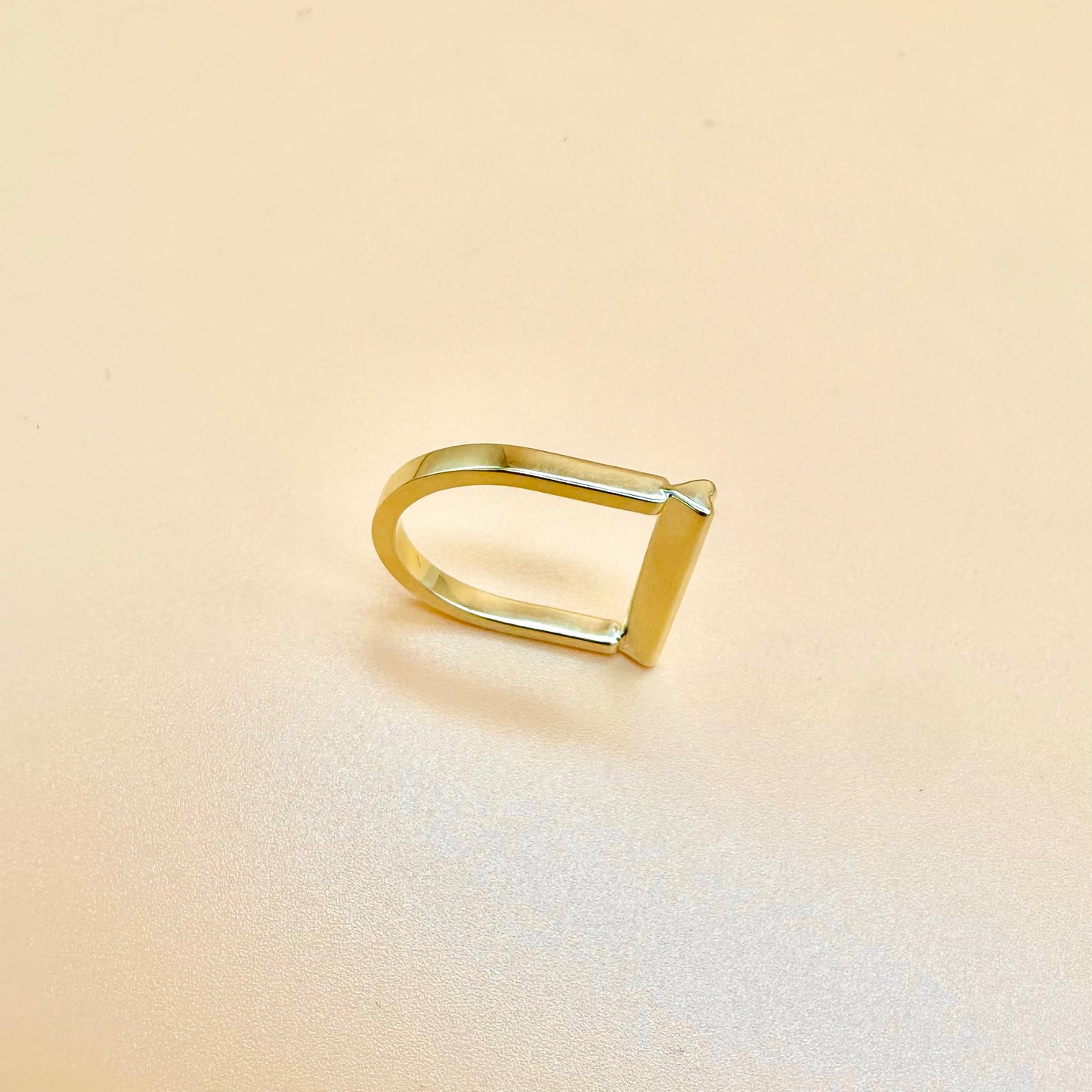 Heart on the Line | Linear Heart Ring