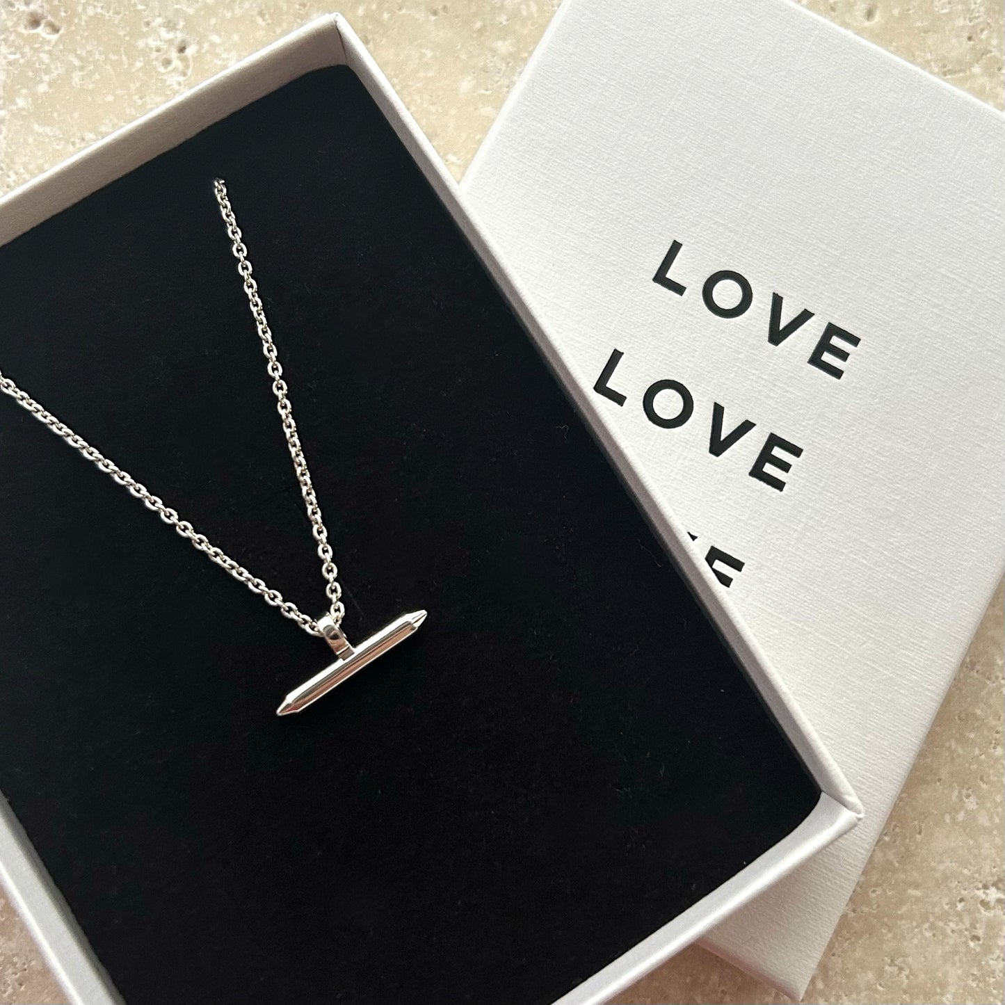 Astrid | Linear Bar Necklace