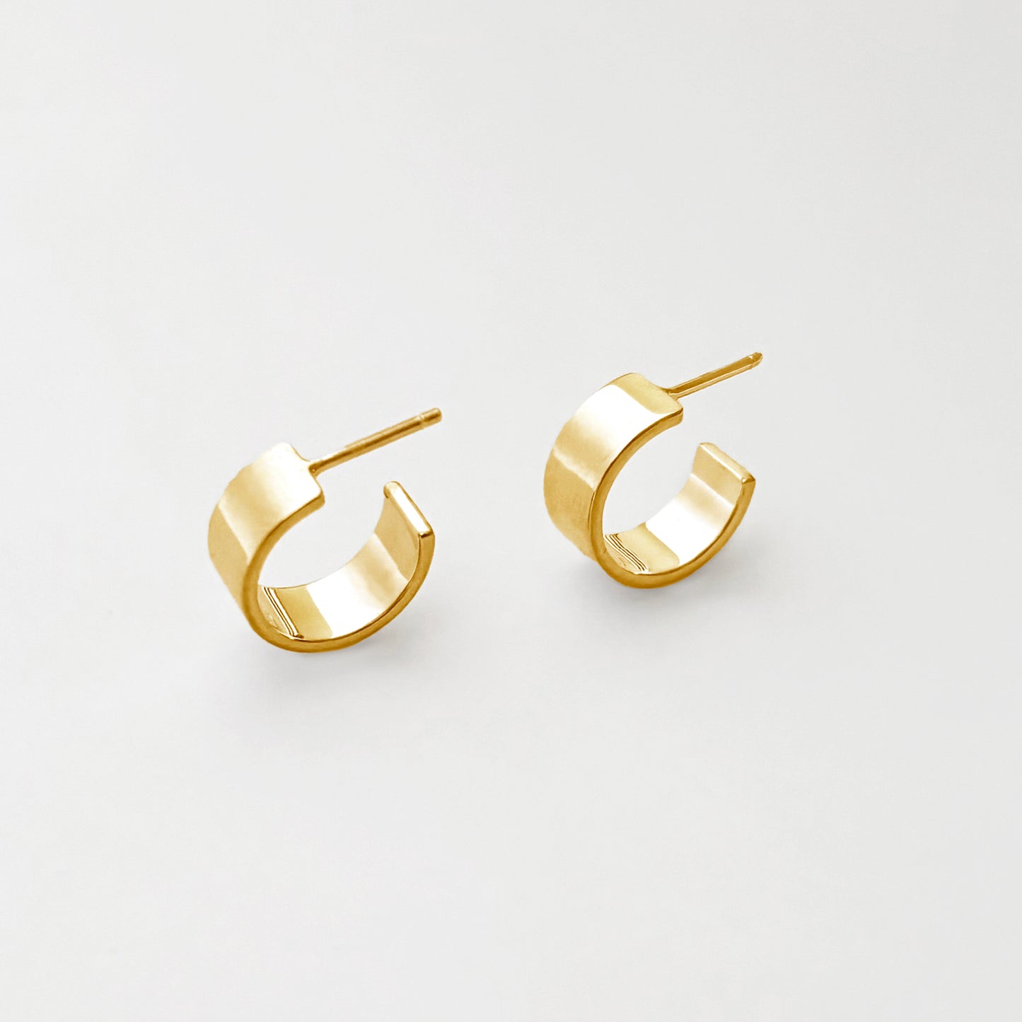 Off The Cuff | Hoop Earrings