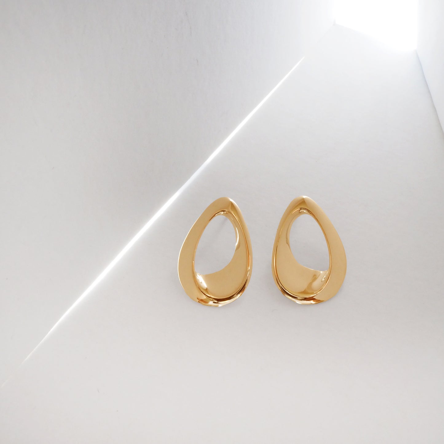 Portal | Abstract Teardrop Earring