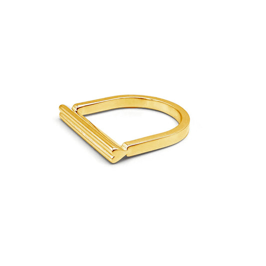 Heart on the Line | Linear Heart Ring