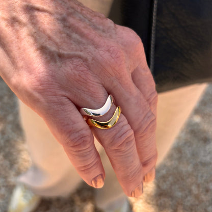 Ribbon | Wave Ring