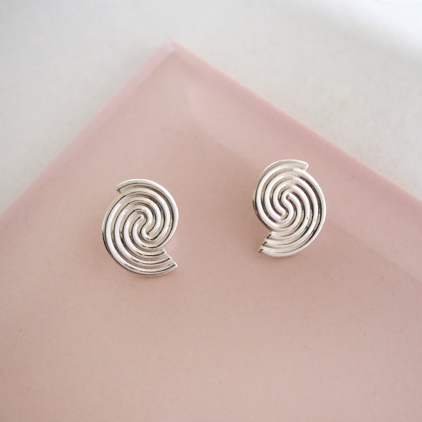 Zen Swirl | Maze Earring