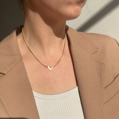 Livi | Triangle Necklace