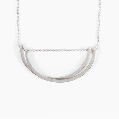 Smiles | Curve Necklace